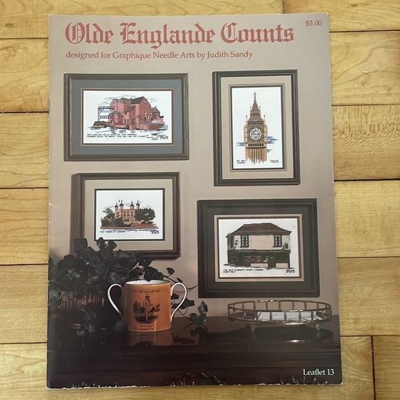 💚1978 & 1982 Graphique Needle Arts Cross Stitch Leaflets  by Judith Sandy - Picture 2 of 8